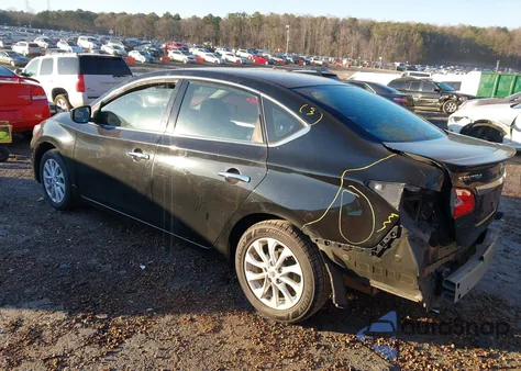 2017 Nissan Sentra S z USA, uszkodzony, nr VIN 3N1AB7AP3HY299443